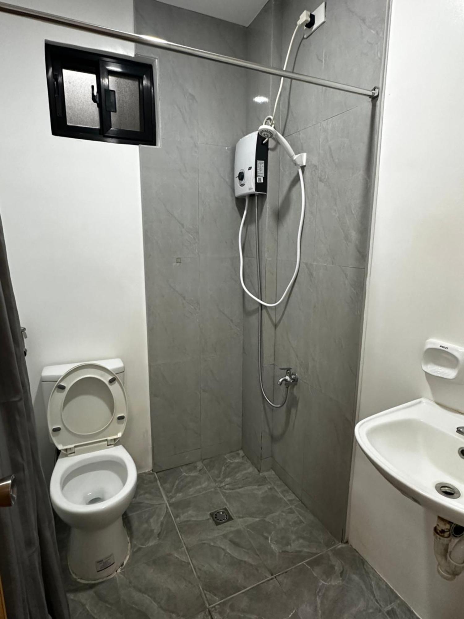 Rjc Building Apartment Olongapo Exterior photo